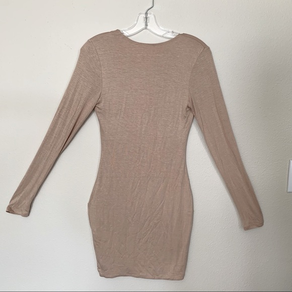 Lorette Long Sleeve Body con Dress with Deep V Neck - Picture 4 of 9